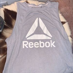 Rebok tank!